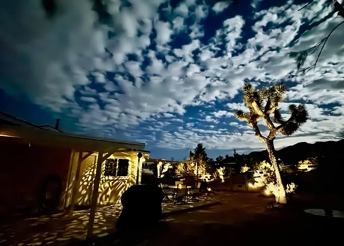 10 Minutes To Jtnp - Hot Tub, Sauna, Telescope, Saltwater Cold Plunge Pool